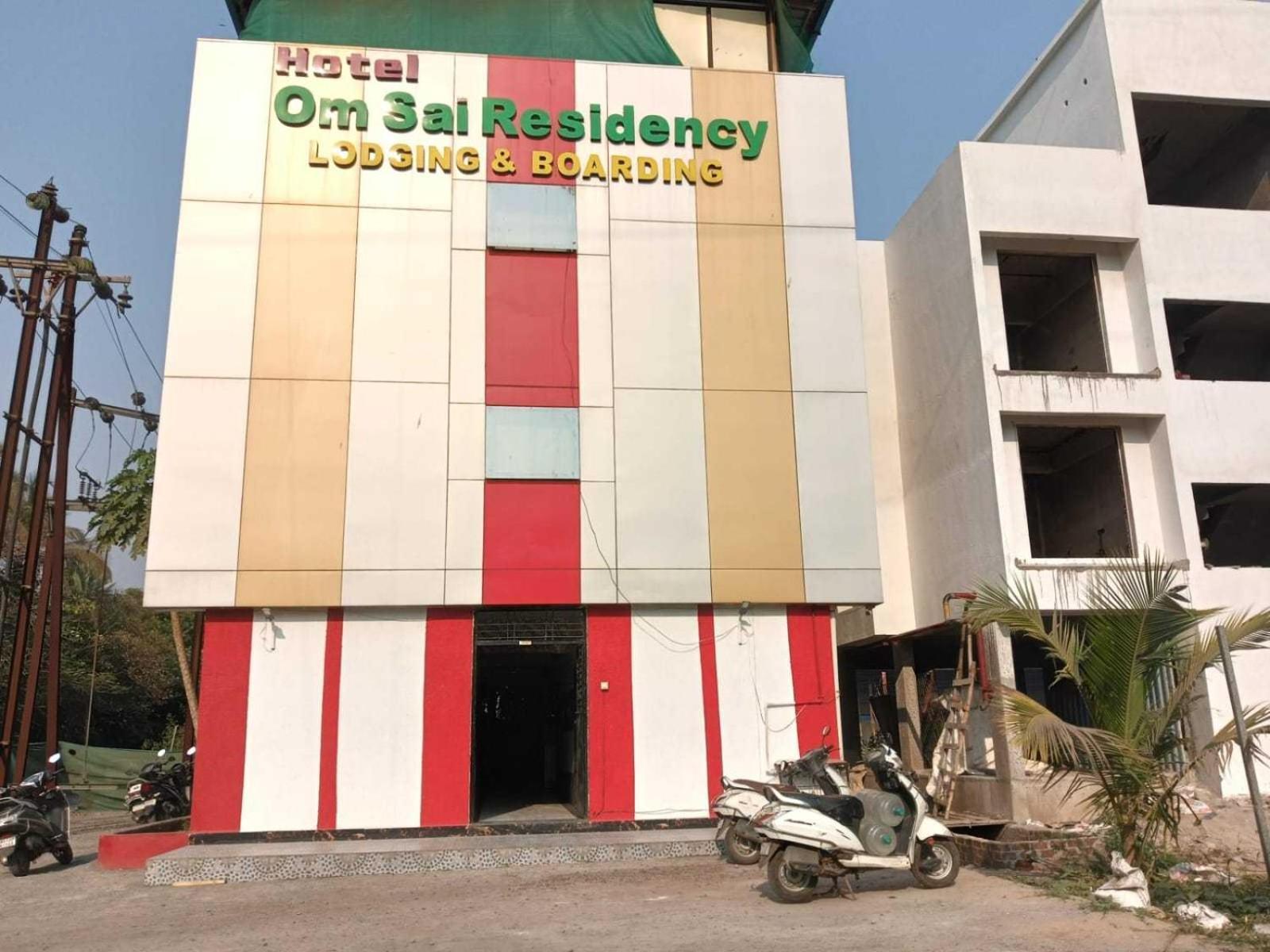 OYO 70016 Om Sai Ram Residency Taloje Budrukh Exterior foto